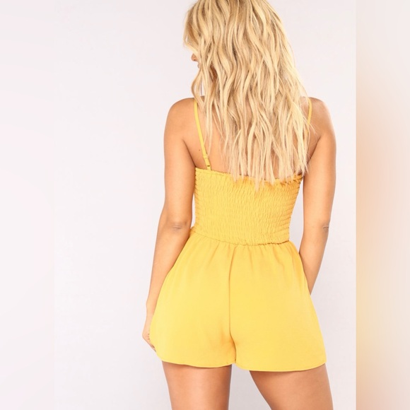 FASHION NOVA “YOUR DAILY ROMPER” IN MUSTARD SIZE MEDIUM - Picture 3 of 12